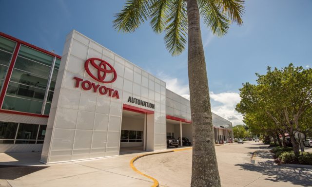 AutoNation Toyota Weston