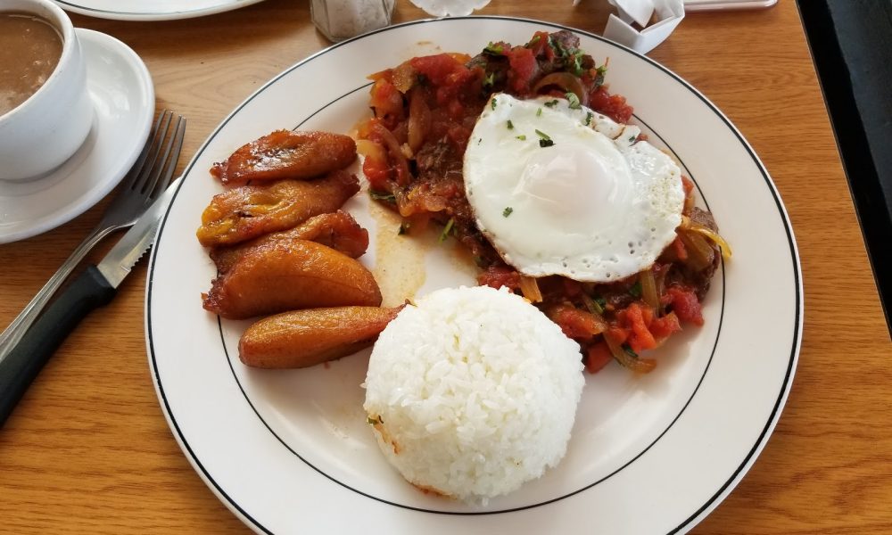 La Pequeña Colombia Bakery & Restaurant