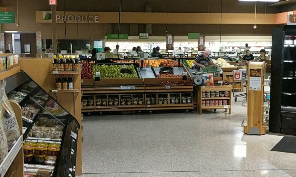 Publix Super Market at Country Isles Plaza