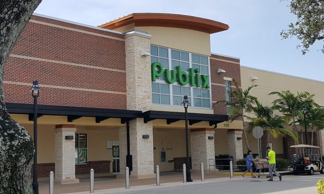 Publix Super Market at Country Isles Plaza