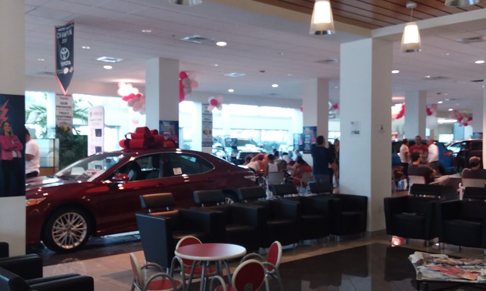 AutoNation Toyota Weston