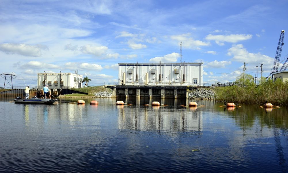 Everglades Holiday Park Airboat Tours and Rides