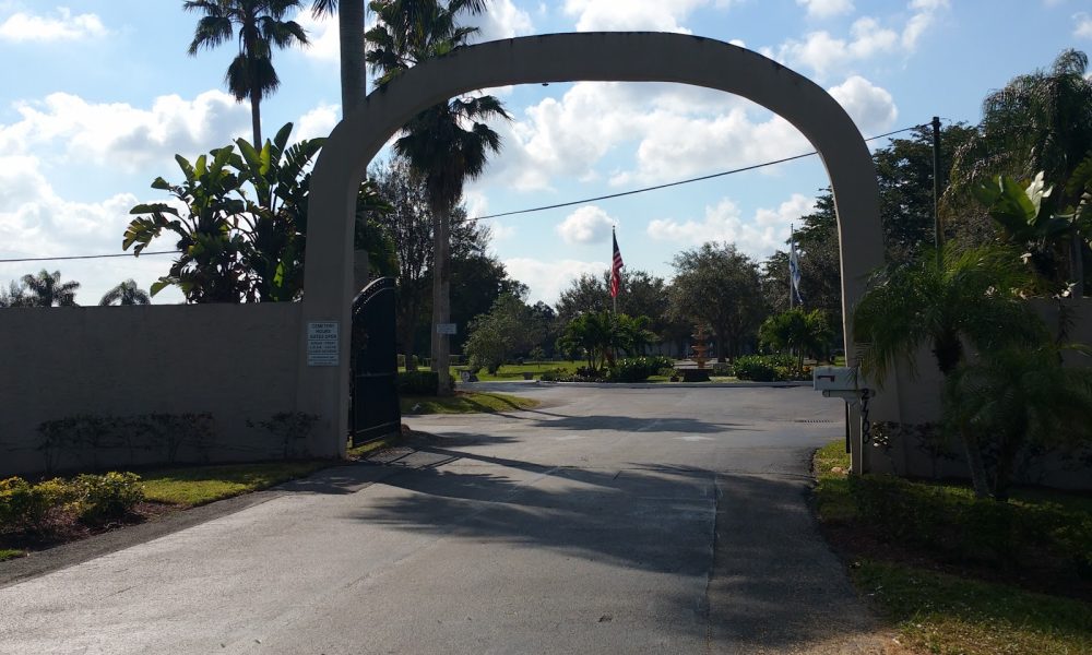 Menorah Gardens & Funeral Chapels