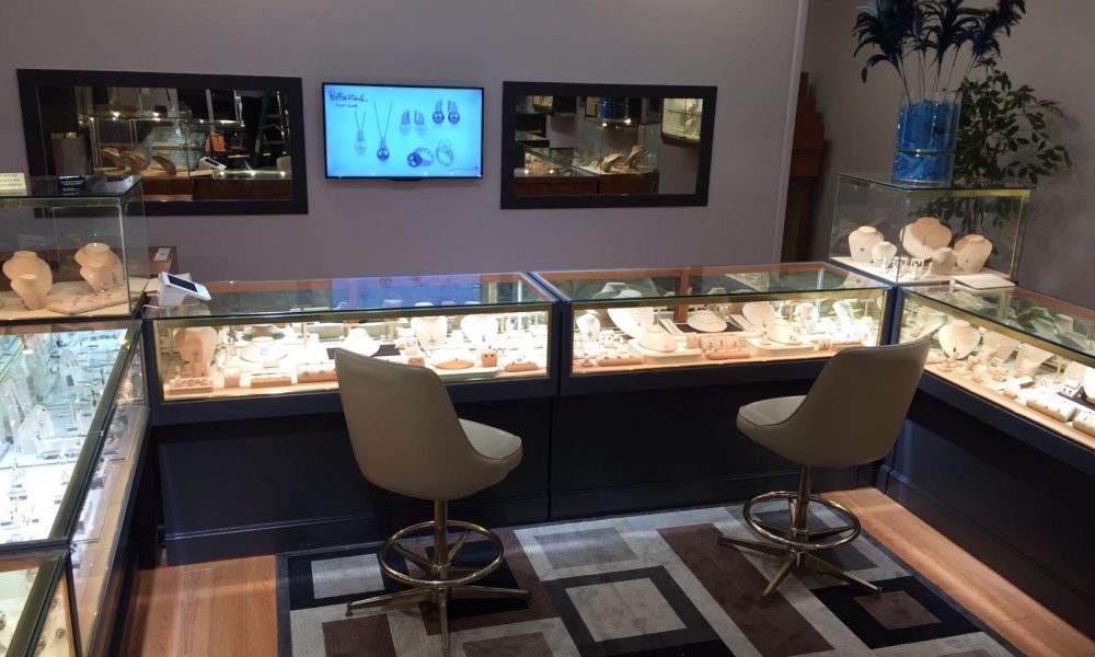 Mia of London Jewelers PANDORA Official Dealer