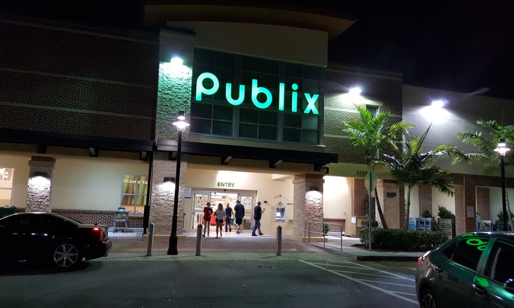 Publix Super Market at Country Isles Plaza